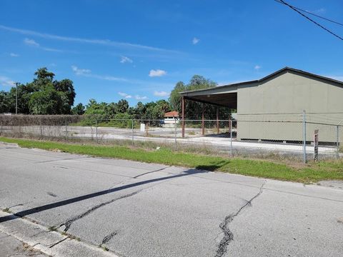 Tiny photo for 530 NW 1st Avenue, Ocala, FL 34475 (MLS # OM618742)