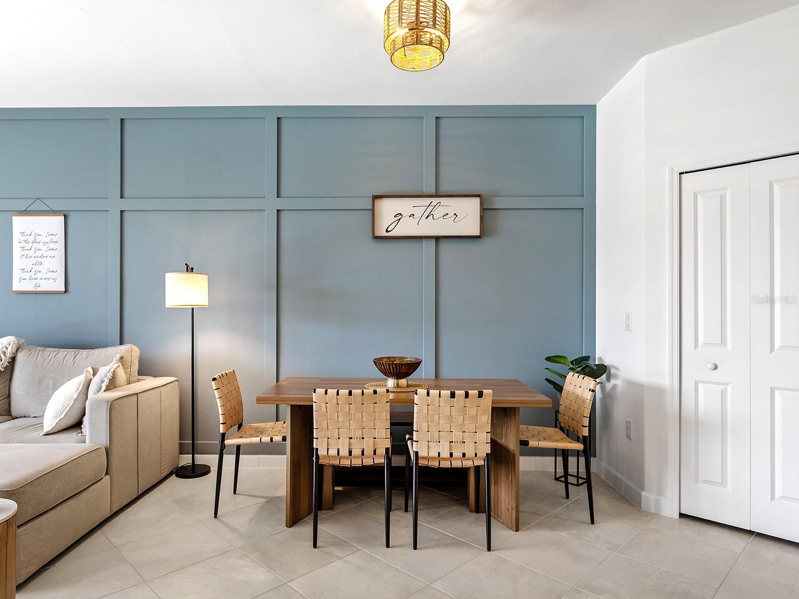 LORRAINE LAKES - Residential