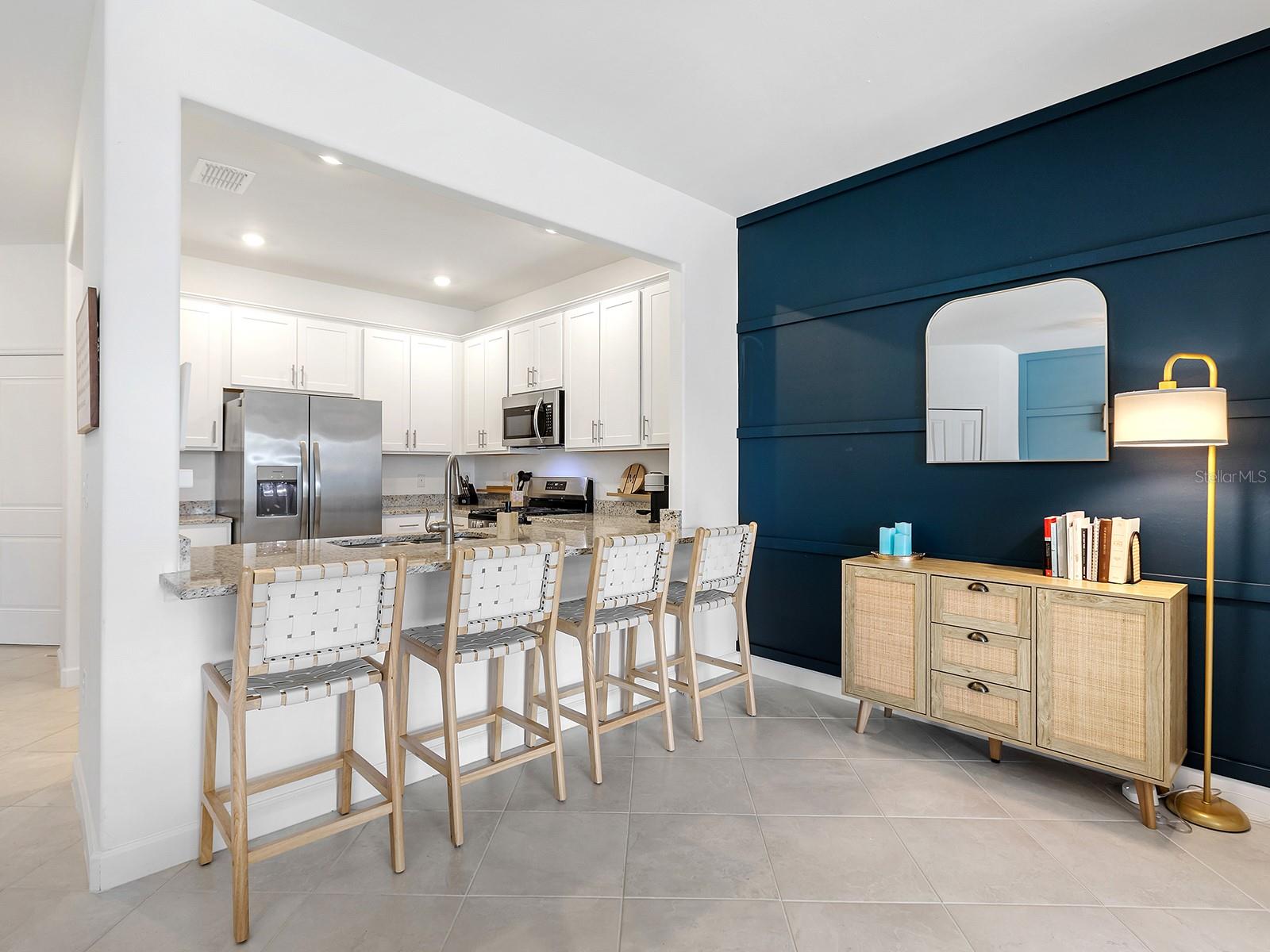 LORRAINE LAKES - Residential