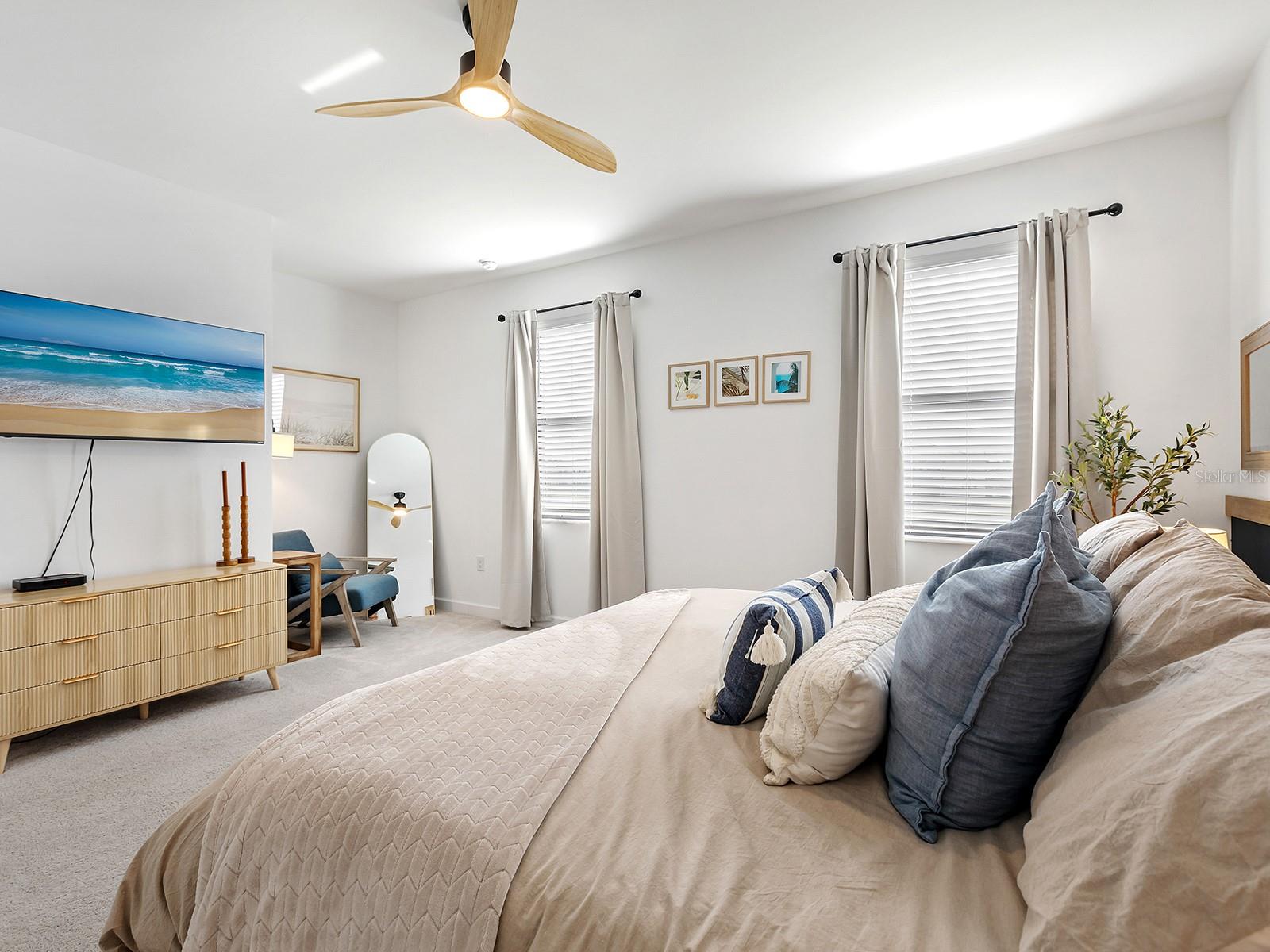 LORRAINE LAKES - Residential