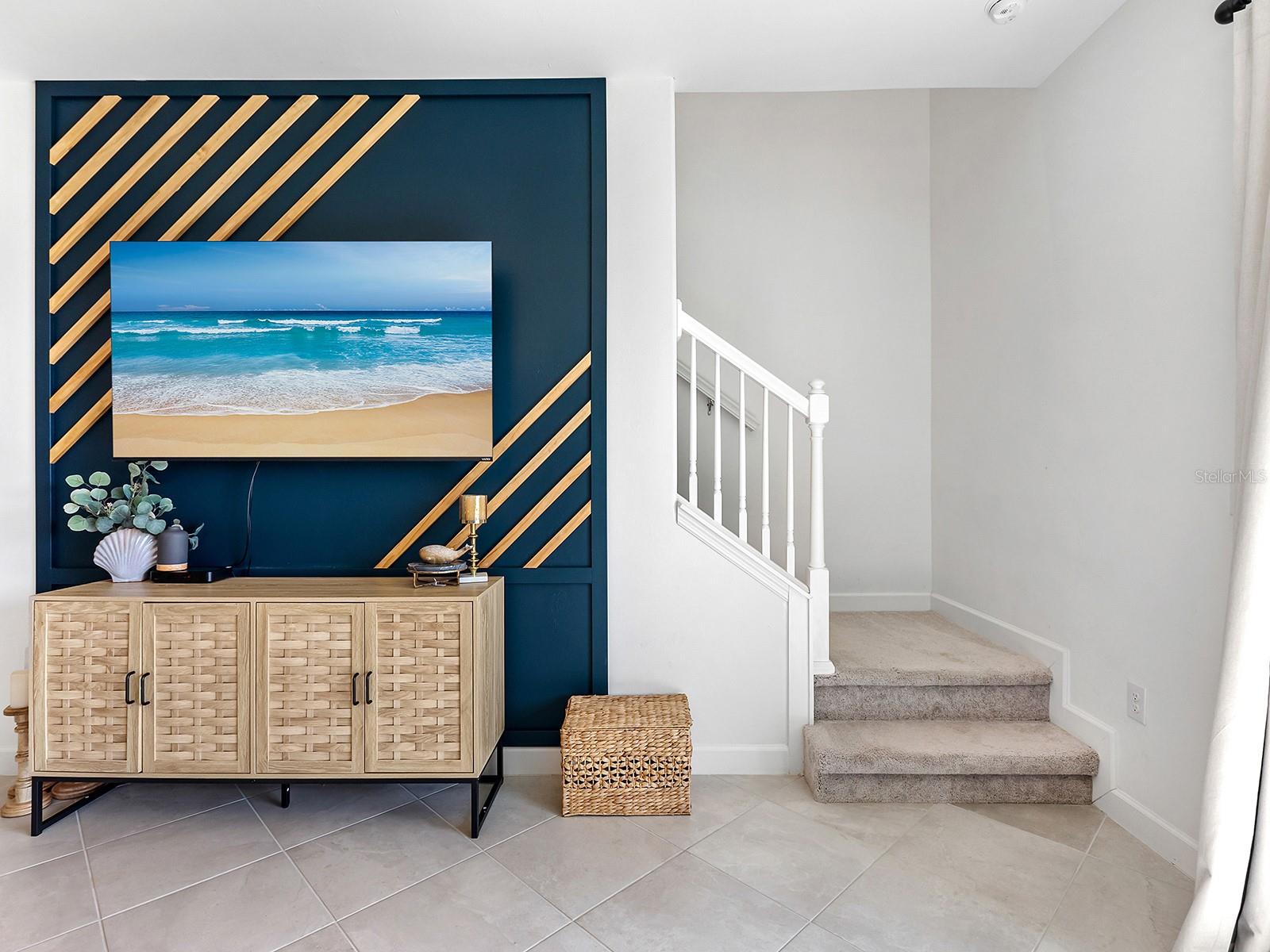 LORRAINE LAKES - Residential