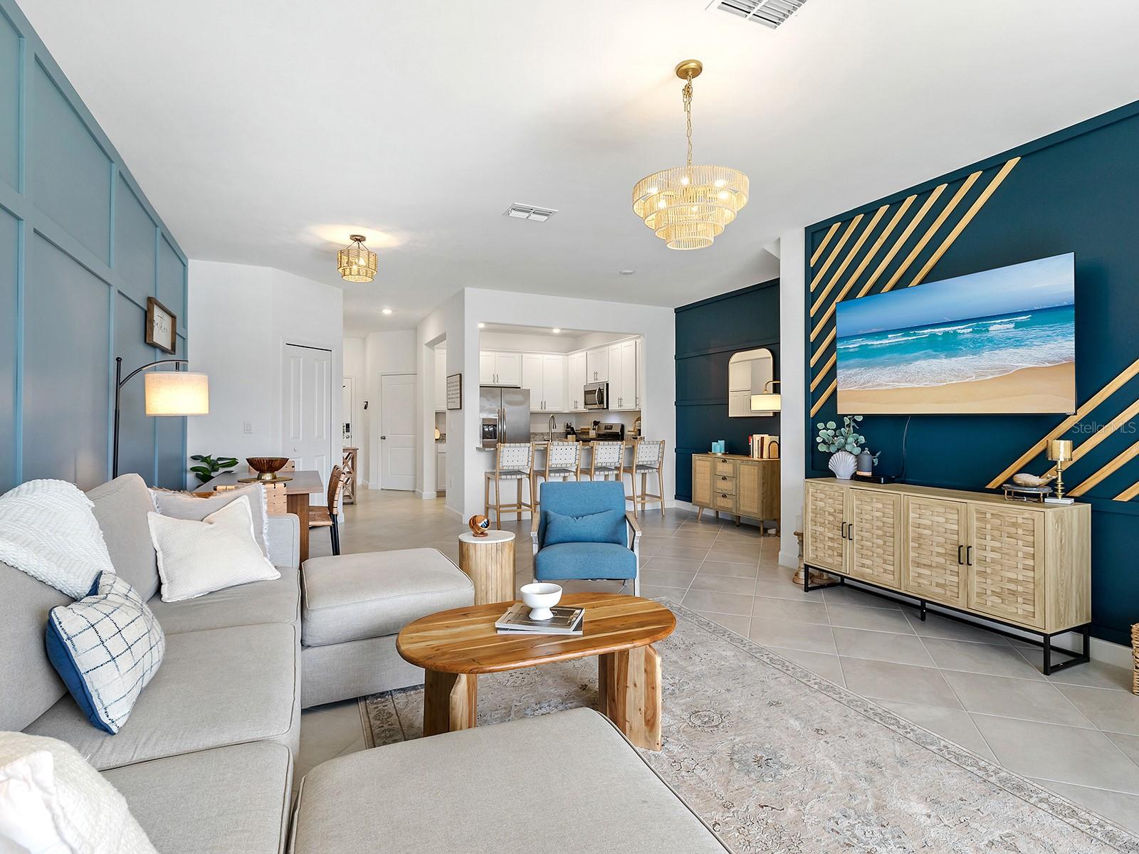 LORRAINE LAKES - Residential