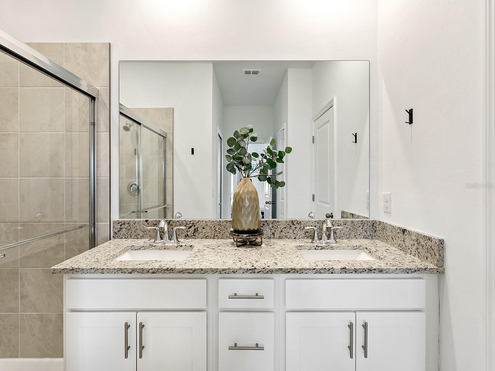 LORRAINE LAKES - Residential