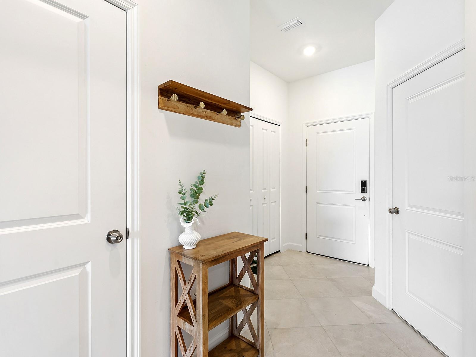 LORRAINE LAKES - Residential