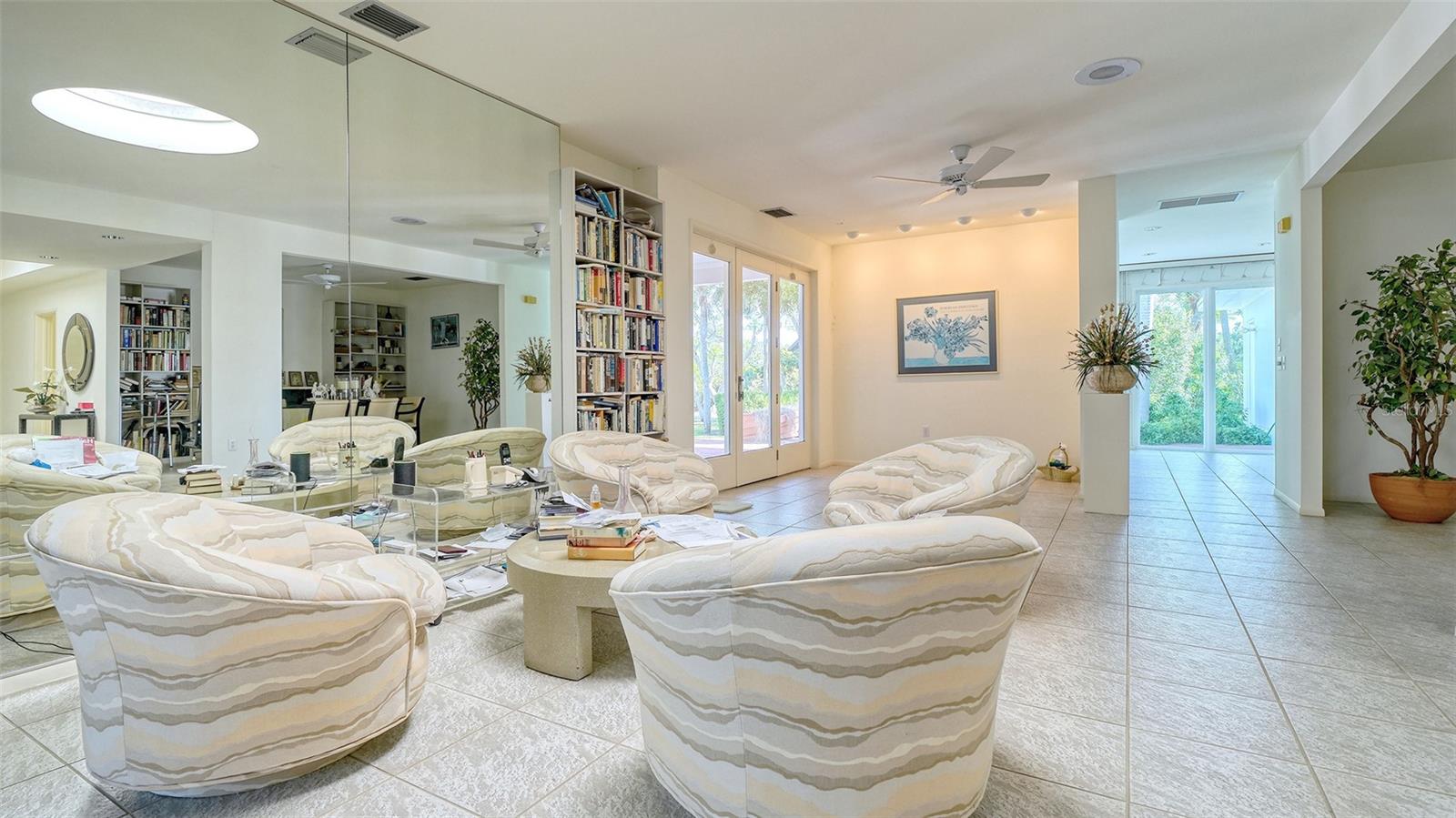 CASEY KEY - Residential