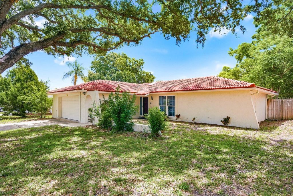 Photo of 1771 Ranchwood Drive S, Dunedin, FL 34698 (MLS # TB8505428)