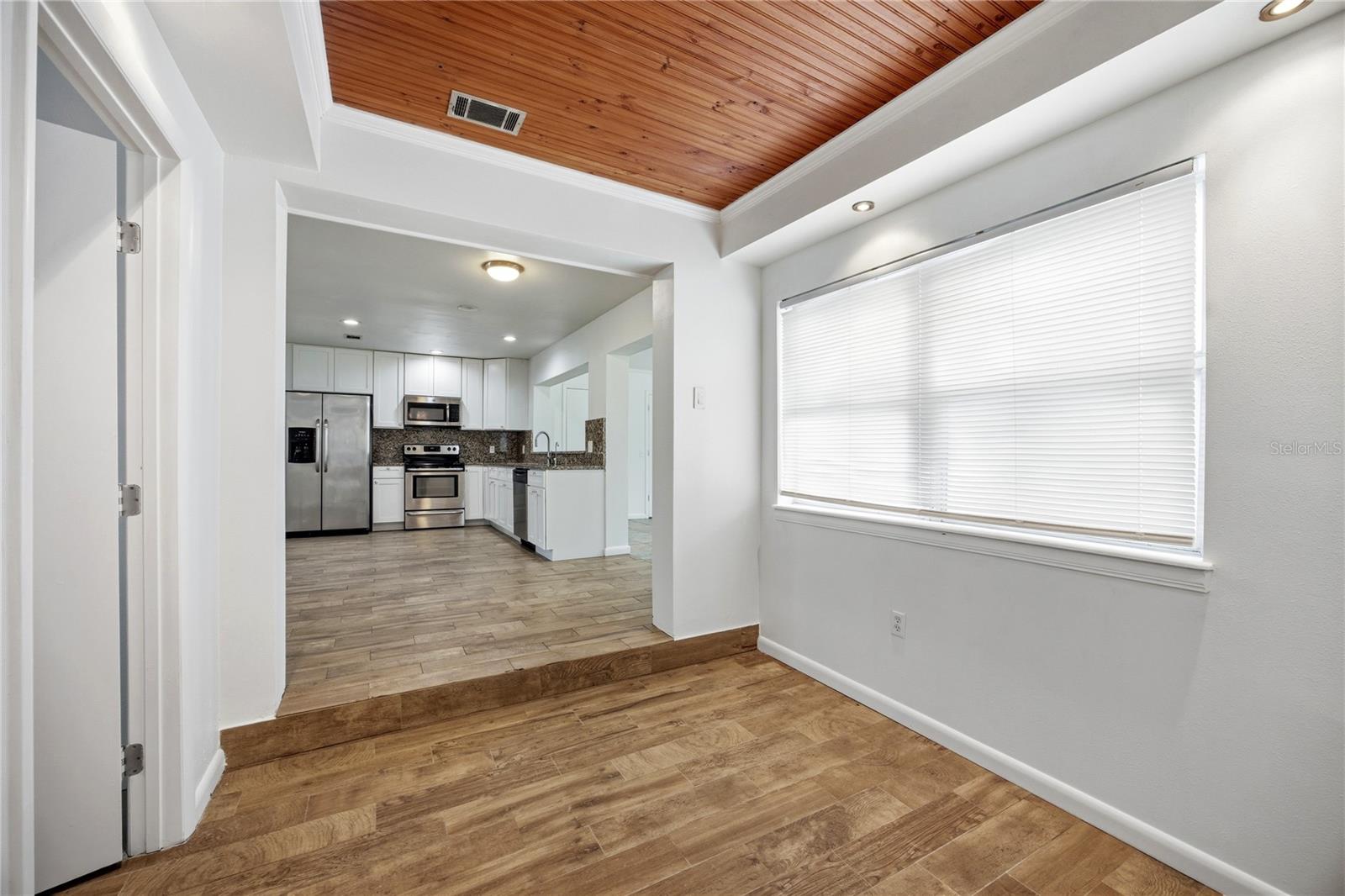 HIGHLAND COURT #7 - Residential