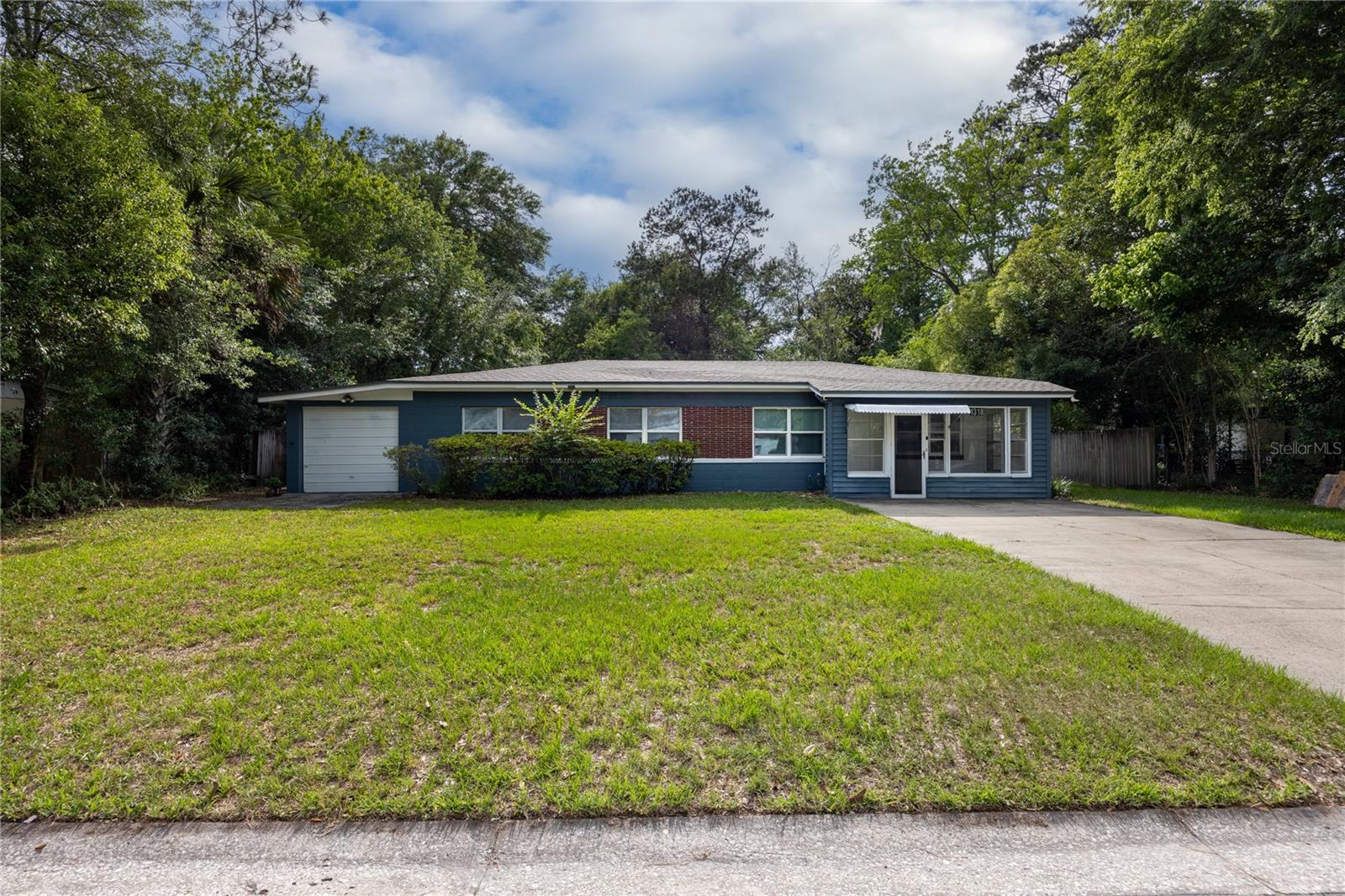 HIGHLAND COURT #7 - Residential