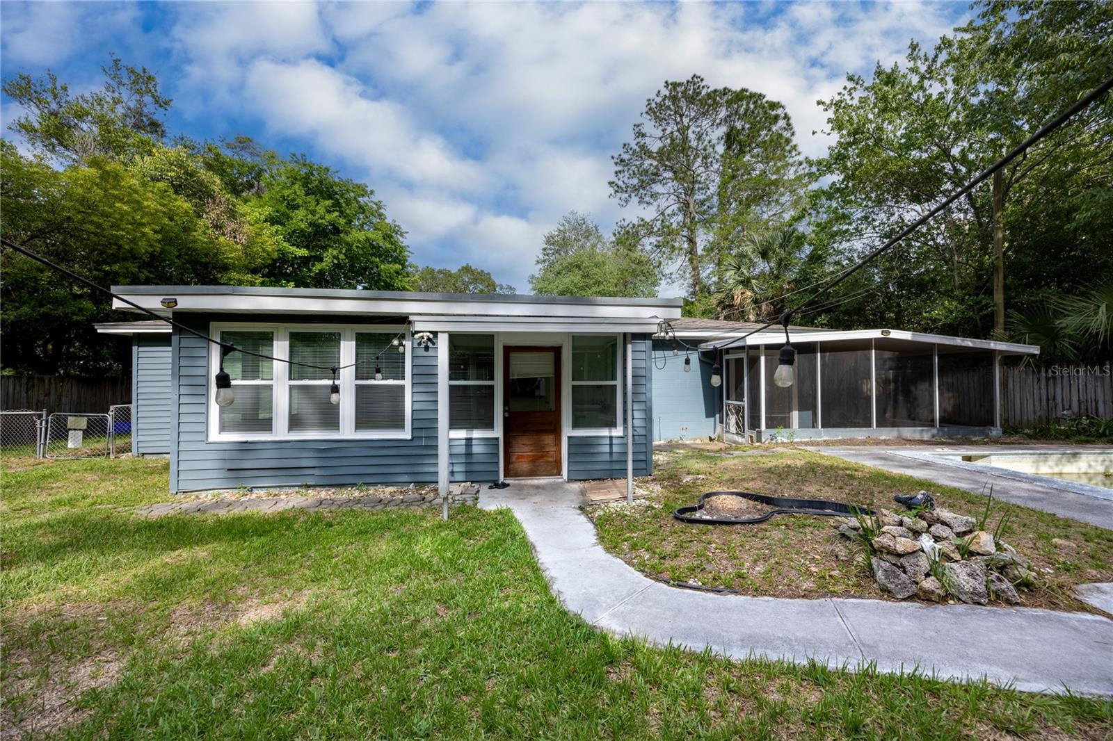 HIGHLAND COURT #7 - Residential
