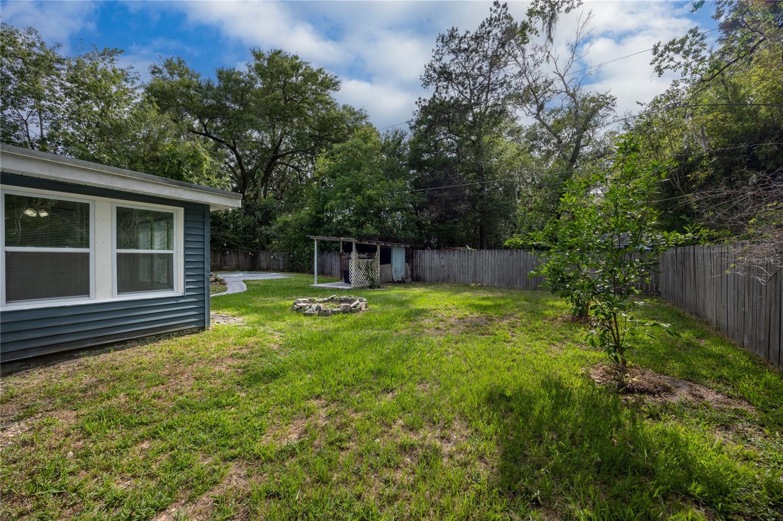 HIGHLAND COURT #7 - Residential