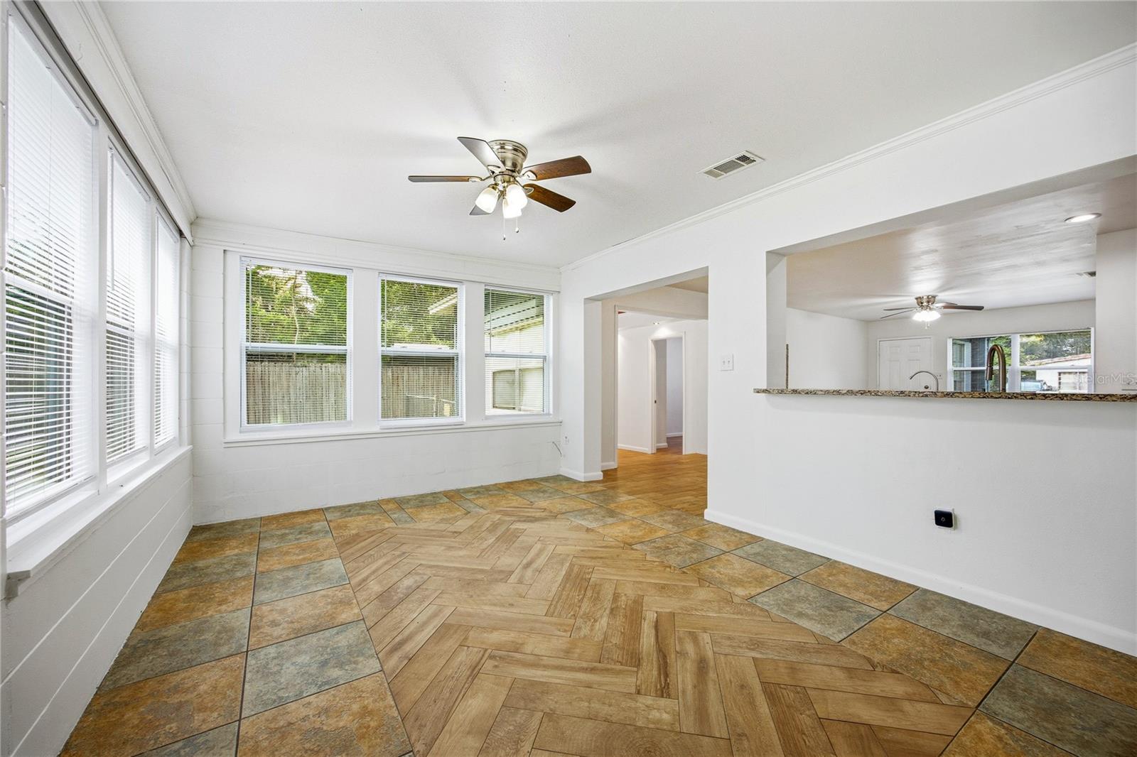 HIGHLAND COURT #7 - Residential