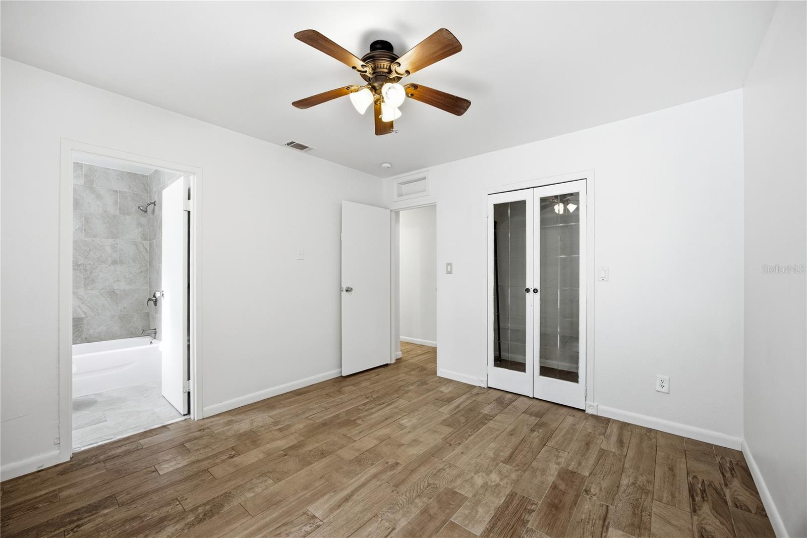 HIGHLAND COURT #7 - Residential