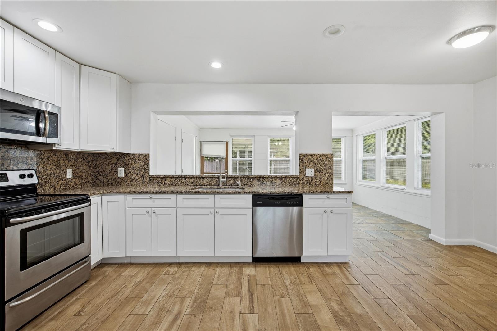 HIGHLAND COURT #7 - Residential