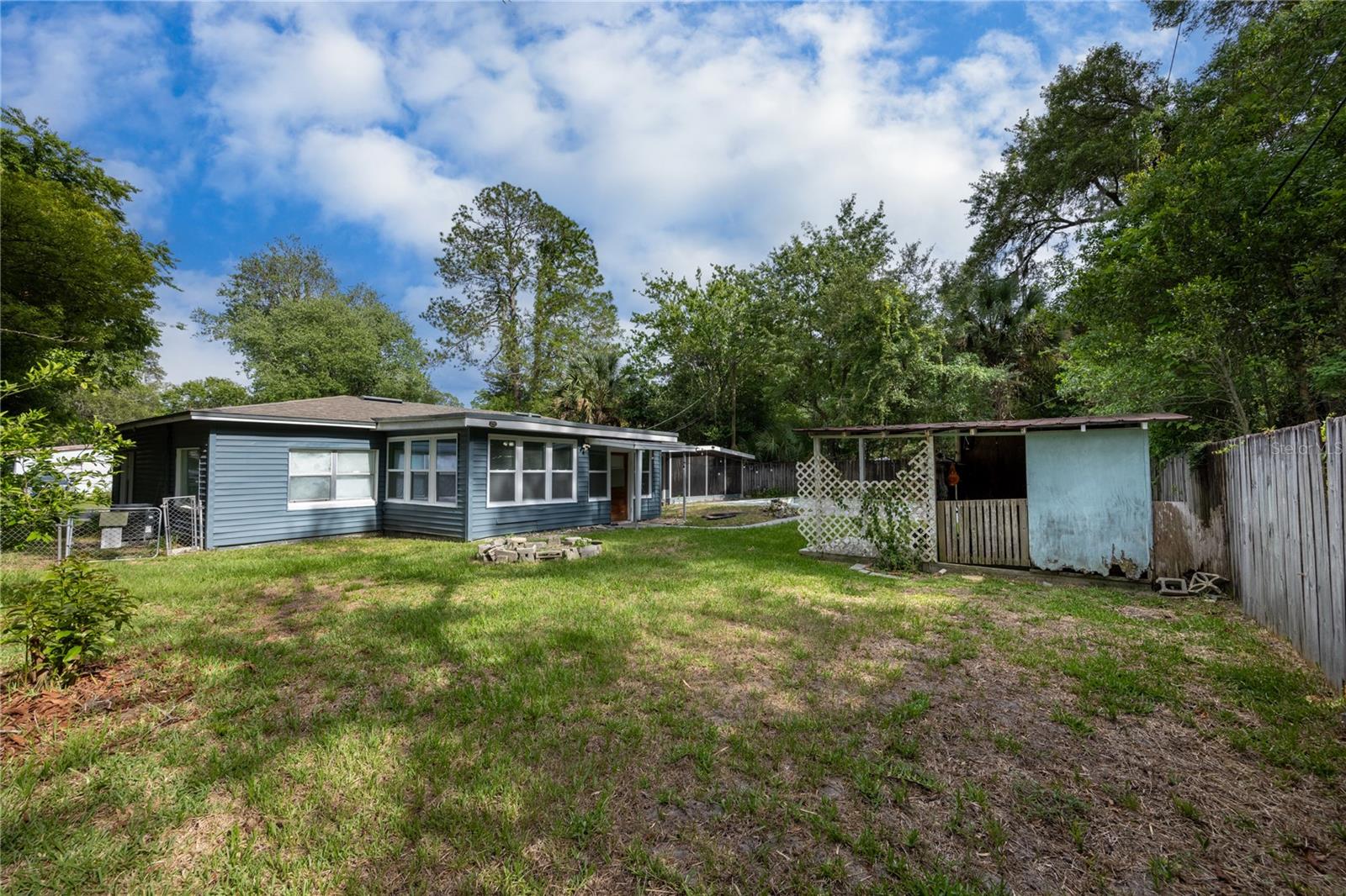 HIGHLAND COURT #7 - Residential