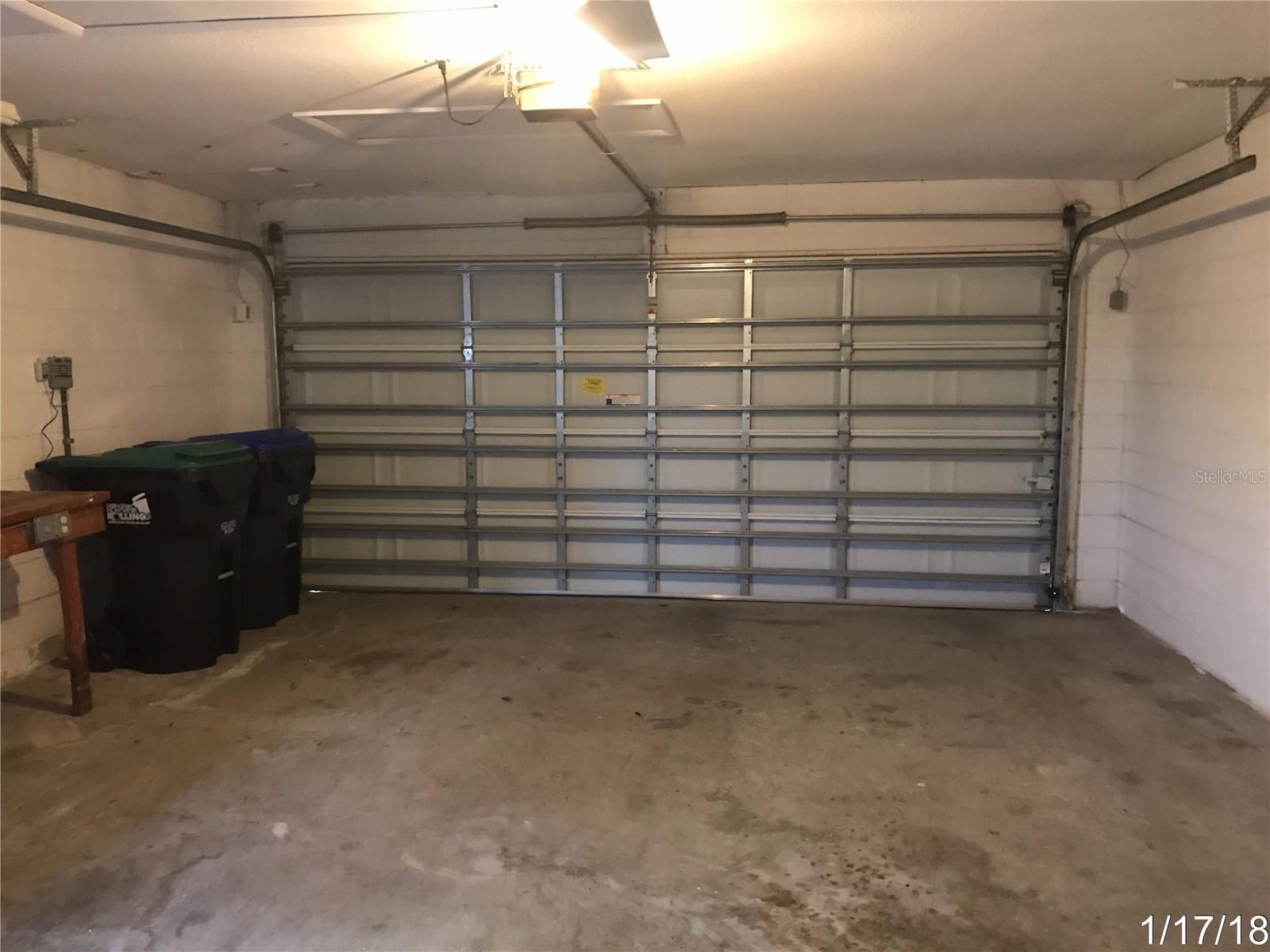 CLUBHOUSE ESTATES - Residential Lease