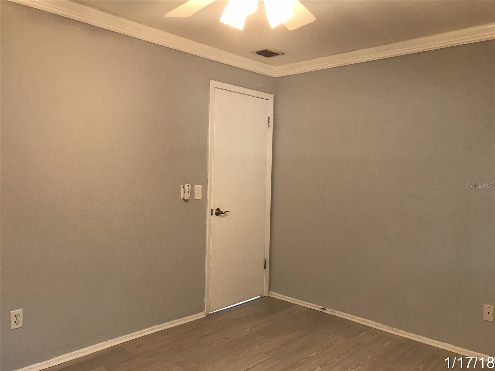 CLUBHOUSE ESTATES - Residential Lease