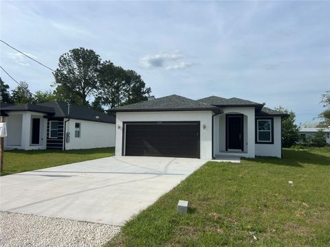 A home in BROOKSVILLE