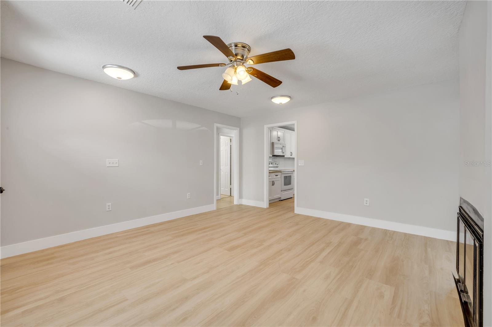 6 CIMMARON DRIVE