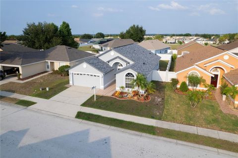 Single Family Residence in DAVENPORT FL 167 HAVERSHAM WAY 2.jpg