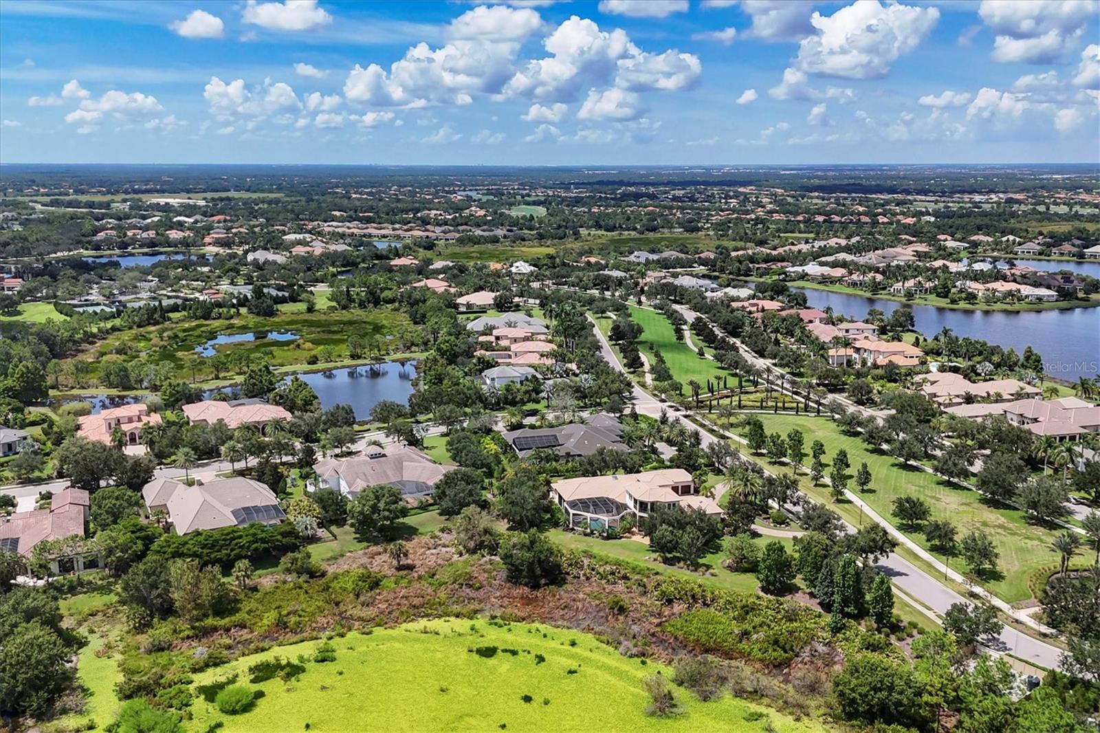 LAKE CLUB PH I - Residential