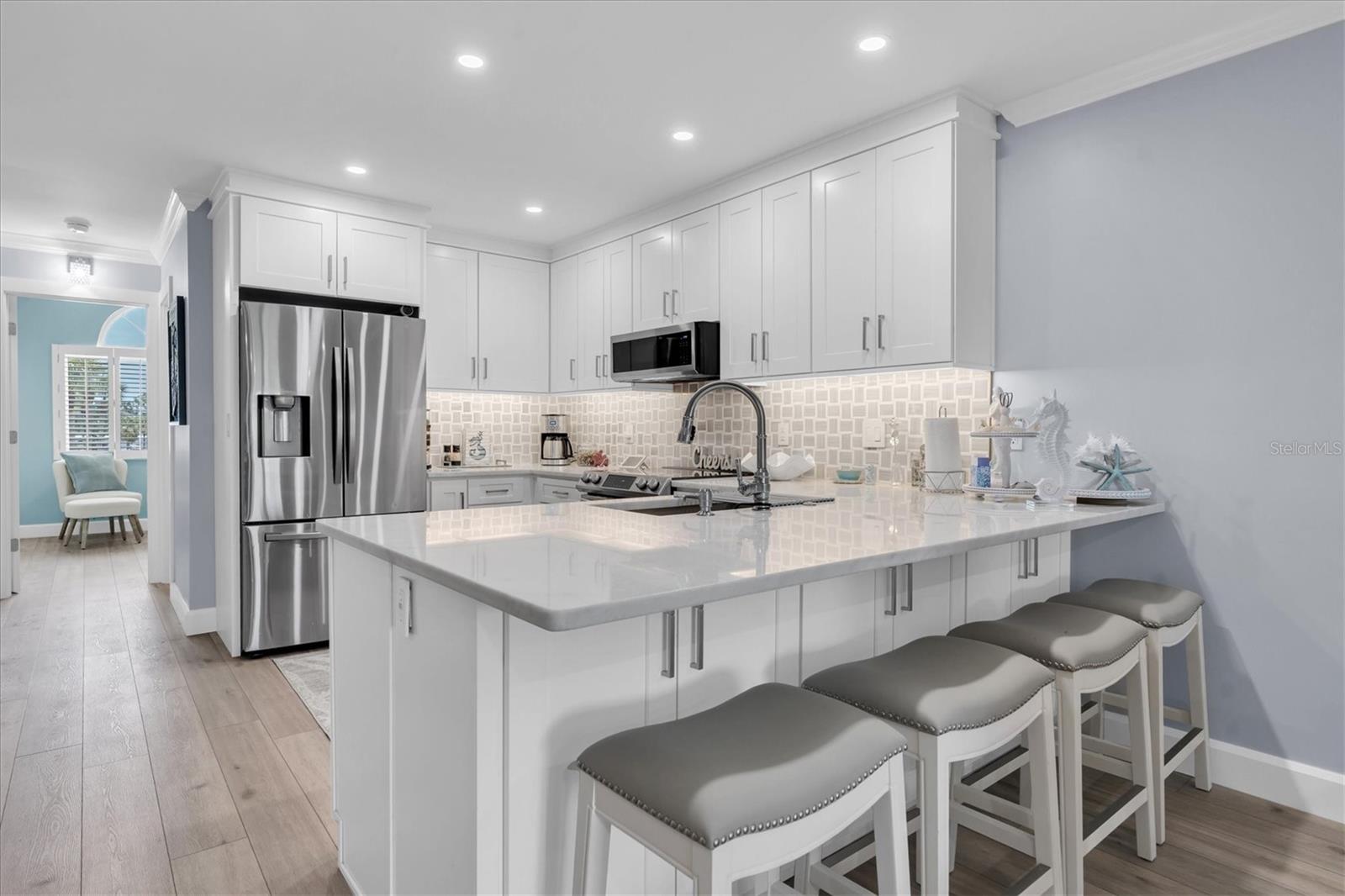 PALMS OF TIERRA - Residential