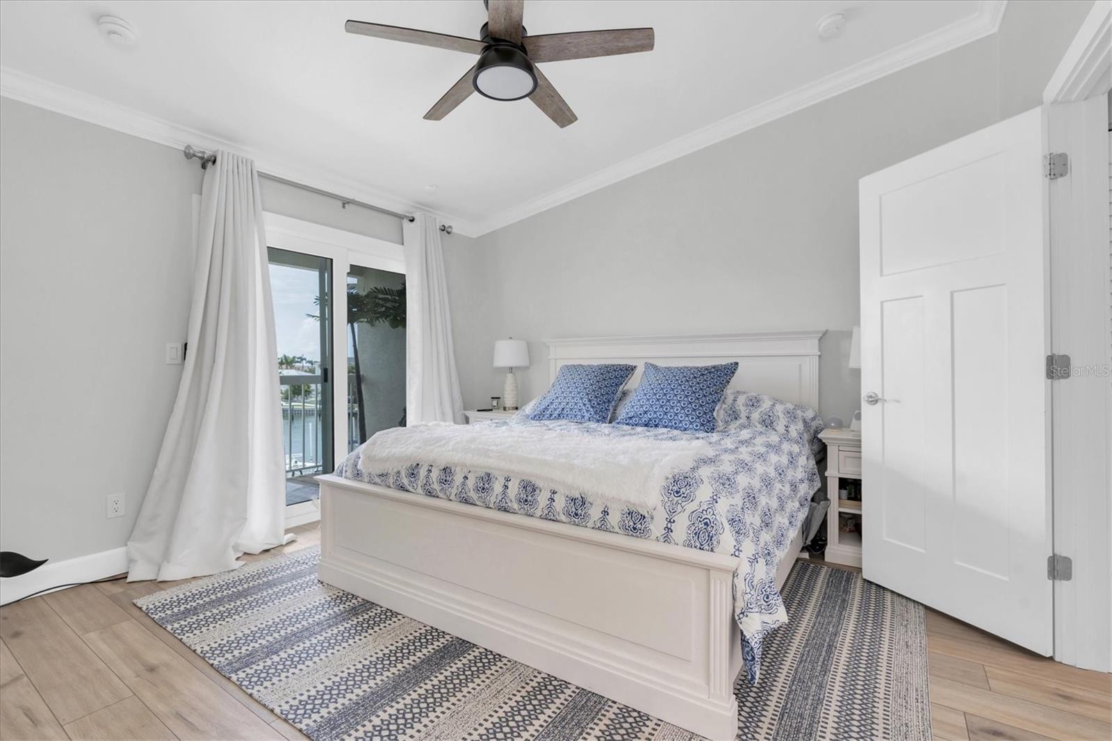 PALMS OF TIERRA - Residential