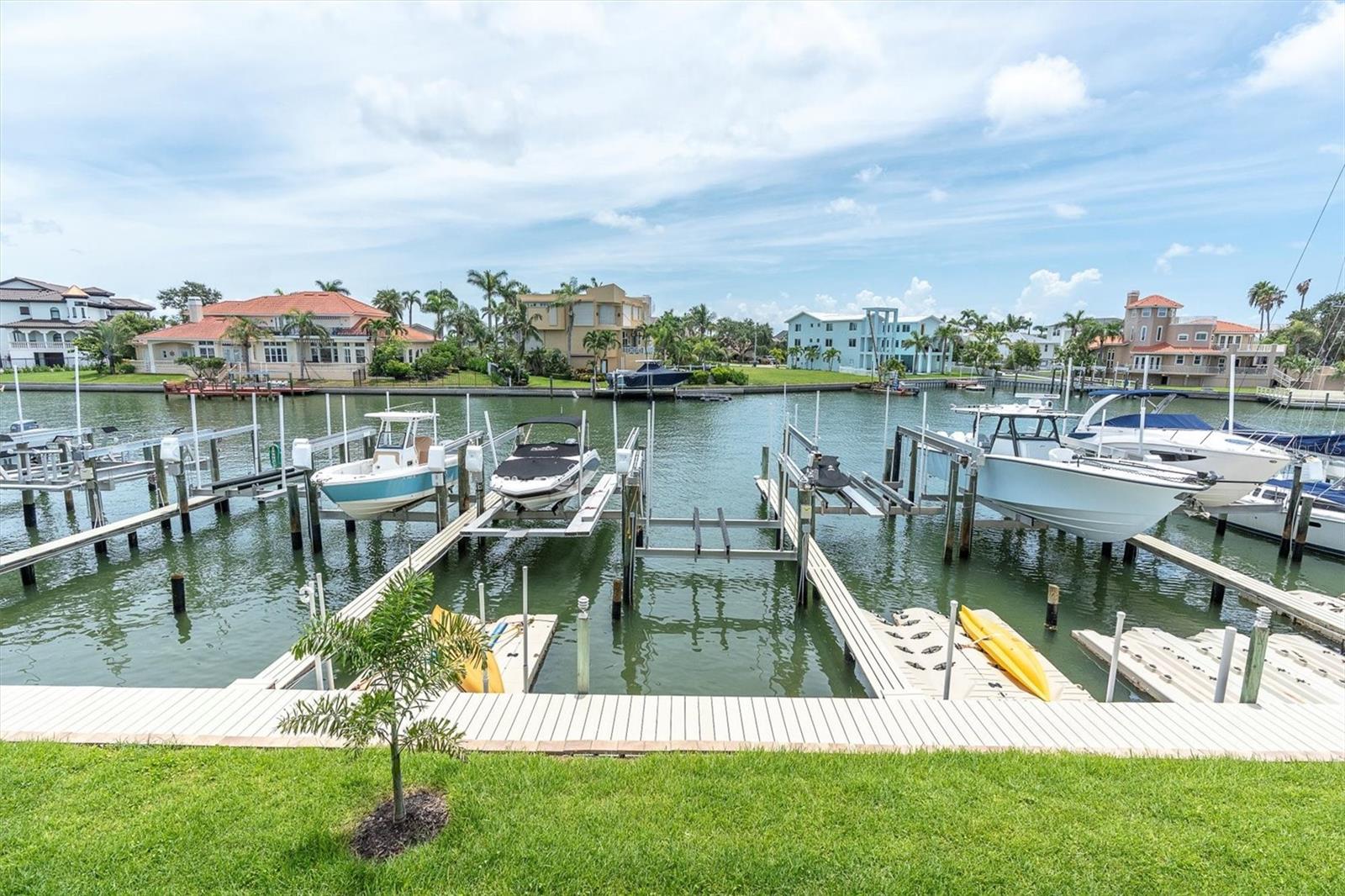 PALMS OF TIERRA - Residential