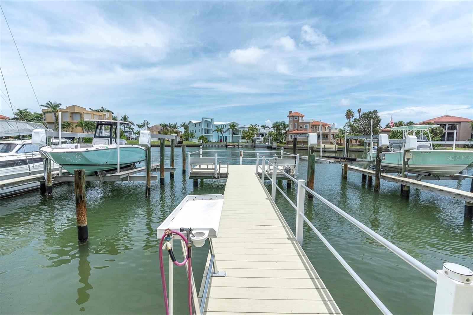 PALMS OF TIERRA - Residential