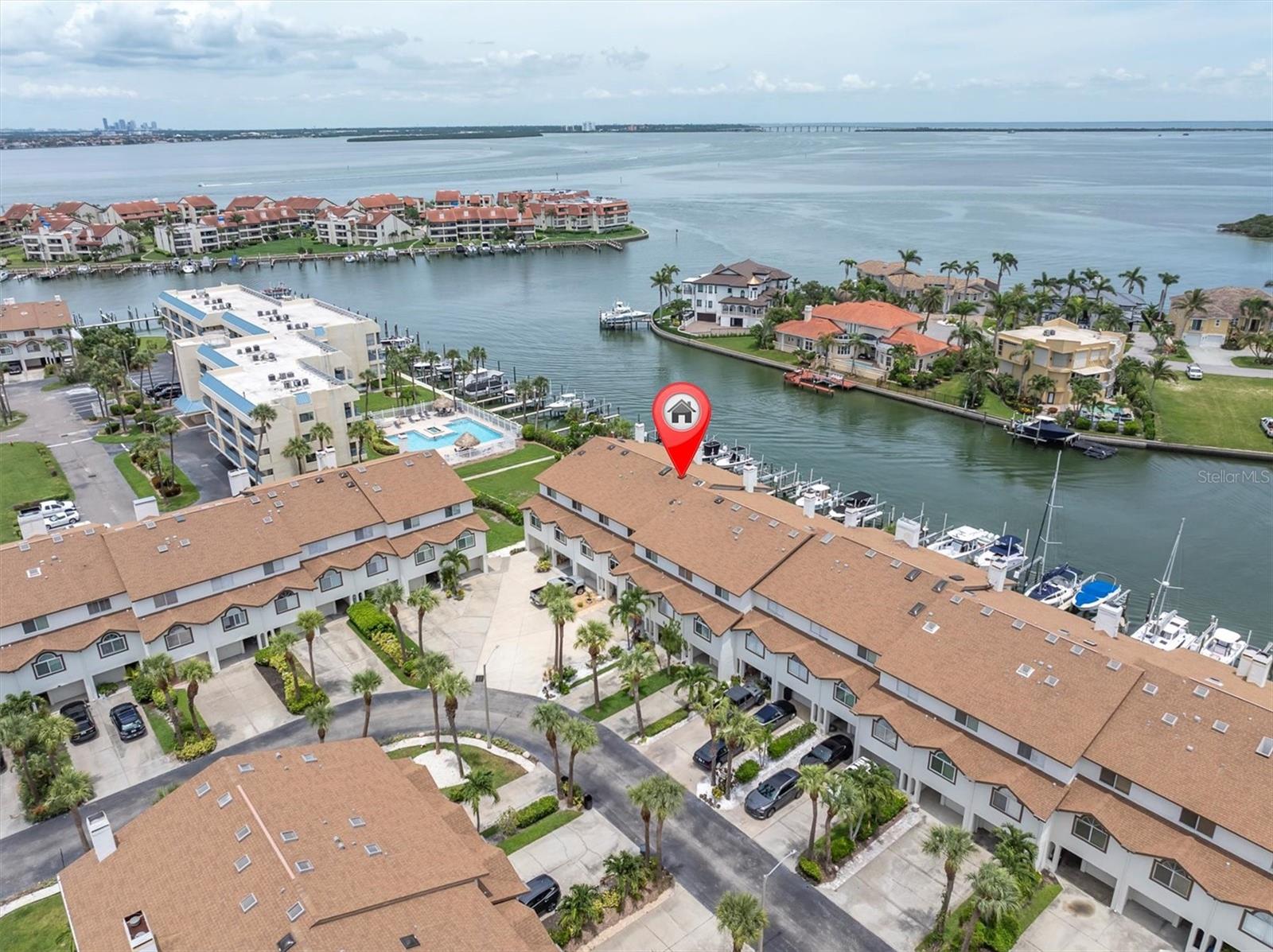 PALMS OF TIERRA - Residential