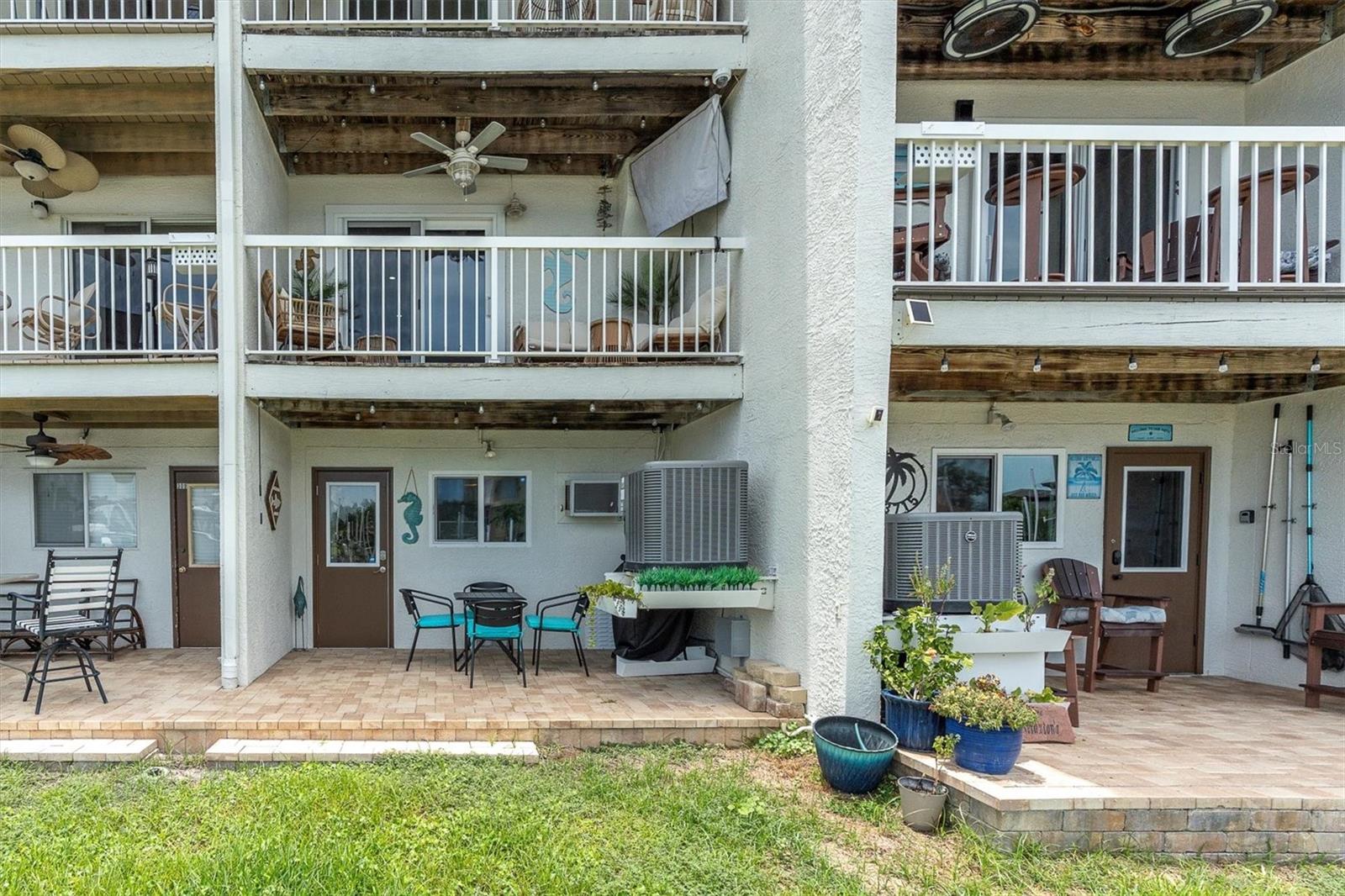 PALMS OF TIERRA - Residential