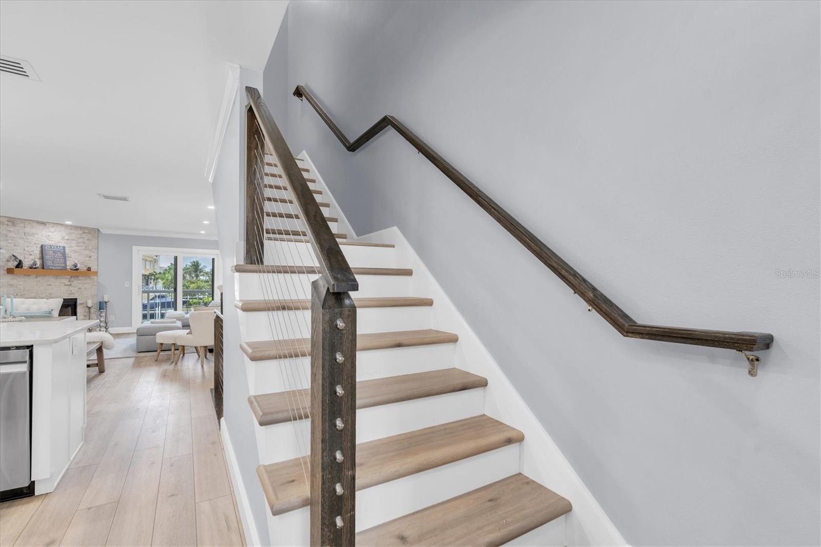 PALMS OF TIERRA - Residential