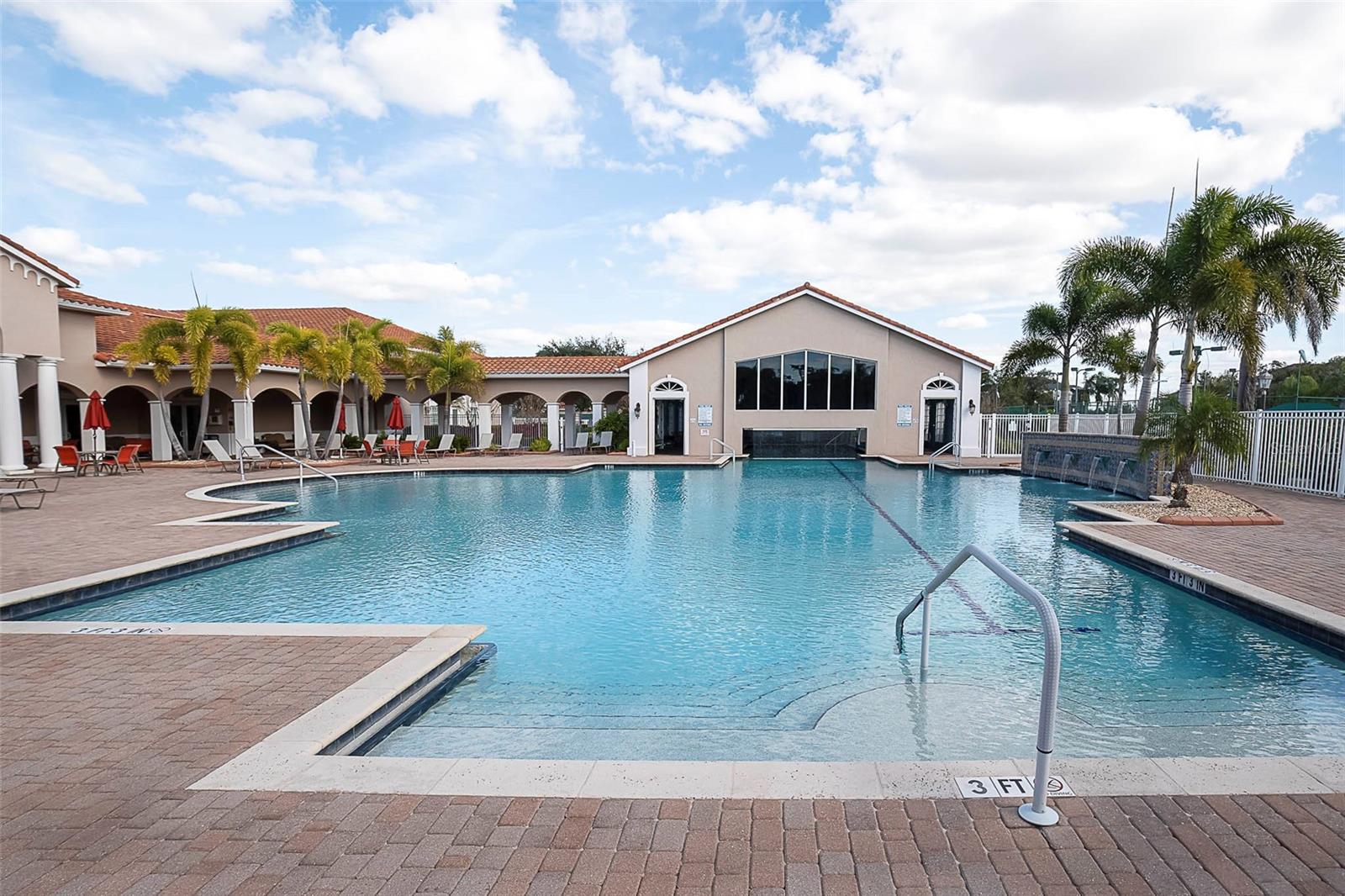 CASCADES AT SARASOTA PH V - Residential