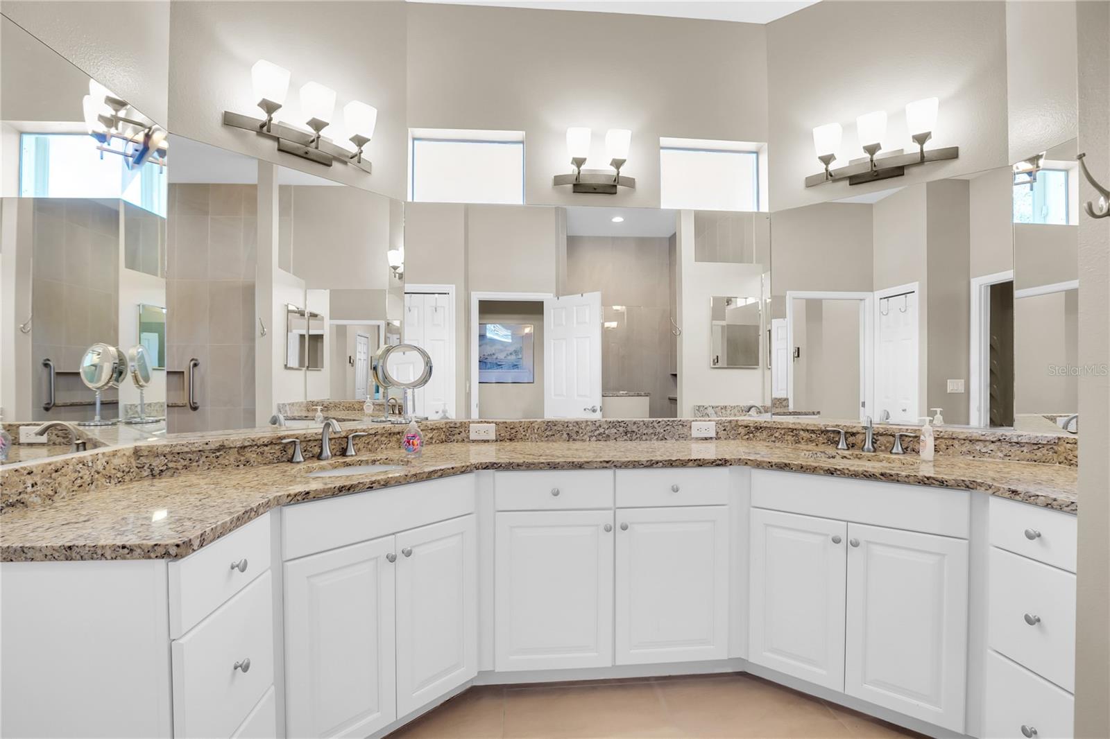 CASCADES AT SARASOTA PH V - Residential