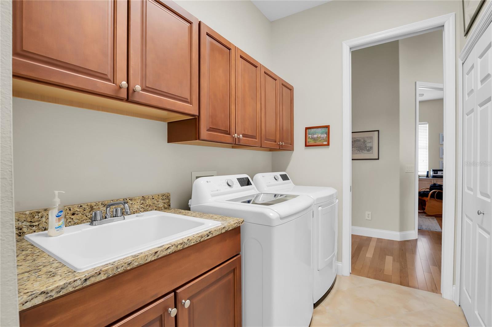 CASCADES AT SARASOTA PH V - Residential