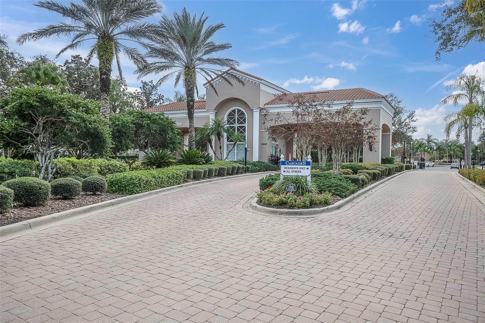 CASCADES AT SARASOTA PH V - Residential