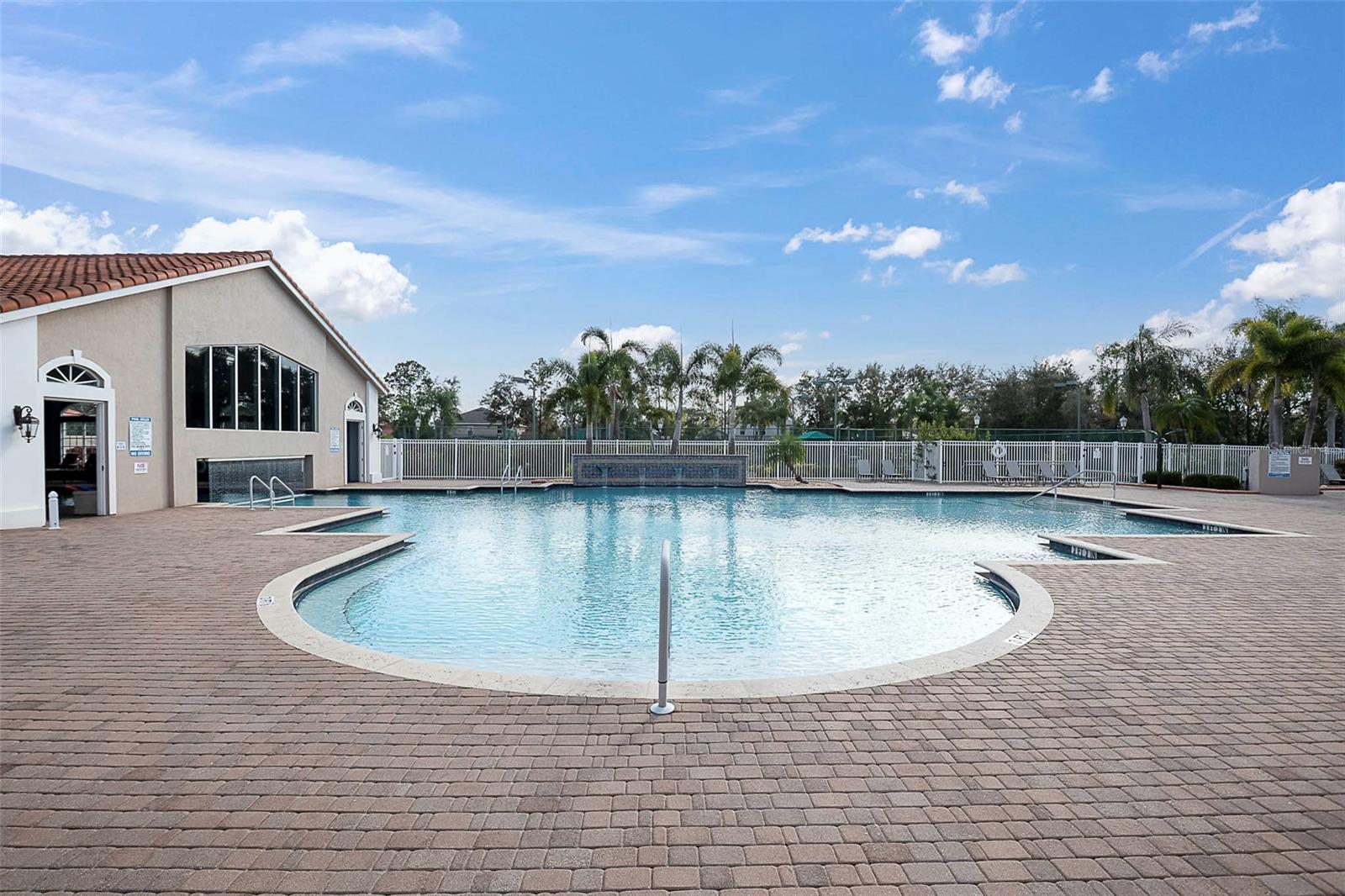 CASCADES AT SARASOTA PH V - Residential