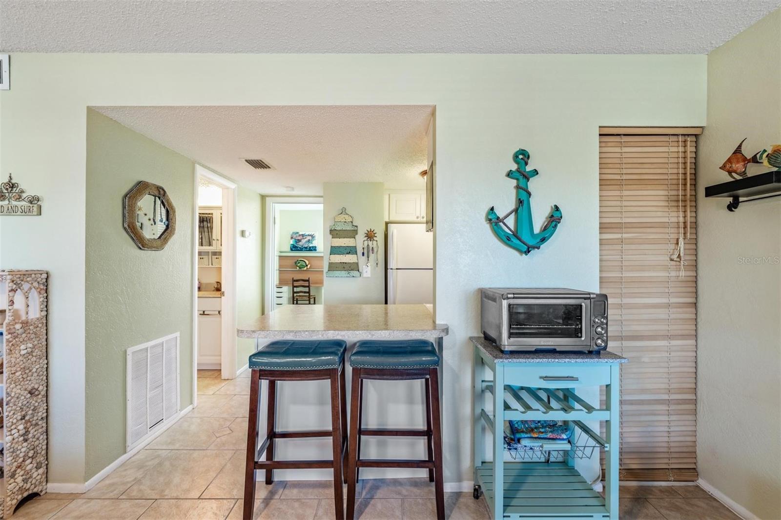 SEA TREAT CONDO - Residential
