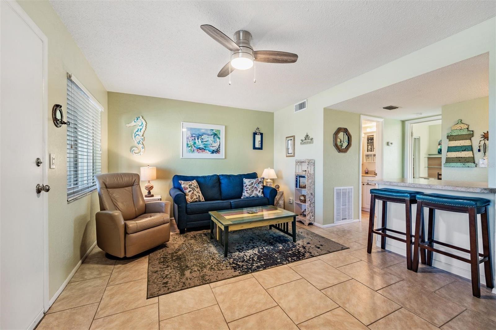 SEA TREAT CONDO - Residential