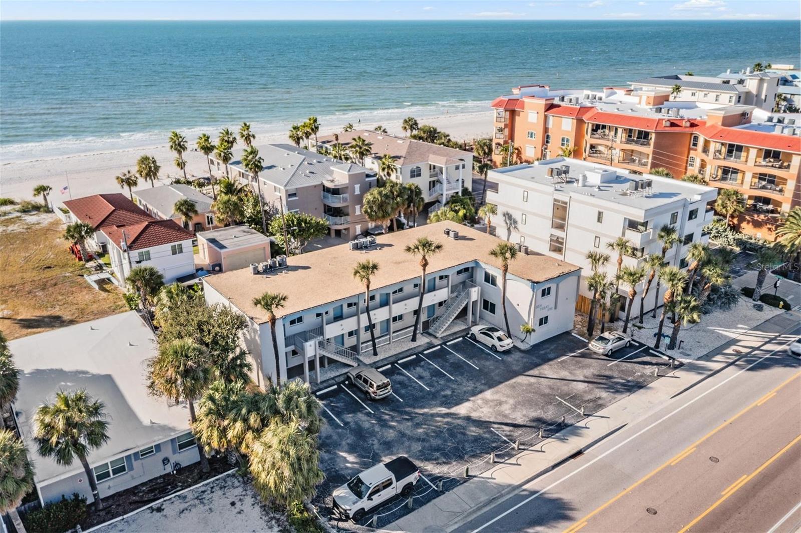 SEA TREAT CONDO - Residential