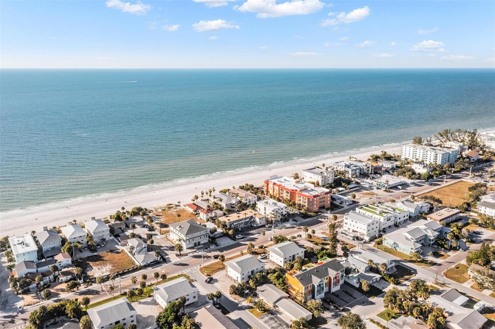 SEA TREAT CONDO - Residential