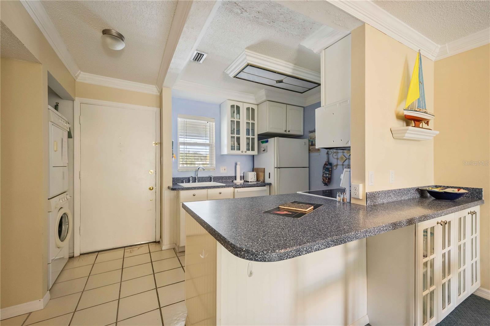 WHITE SANDS VILLAGE - Residential