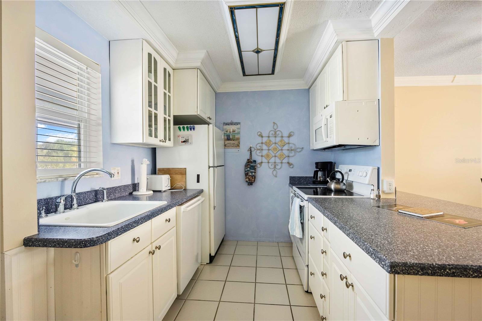 WHITE SANDS VILLAGE - Residential