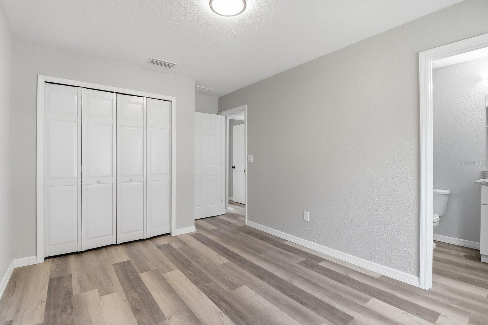 SHERWOOD ACRES UNREC SUB - Residential