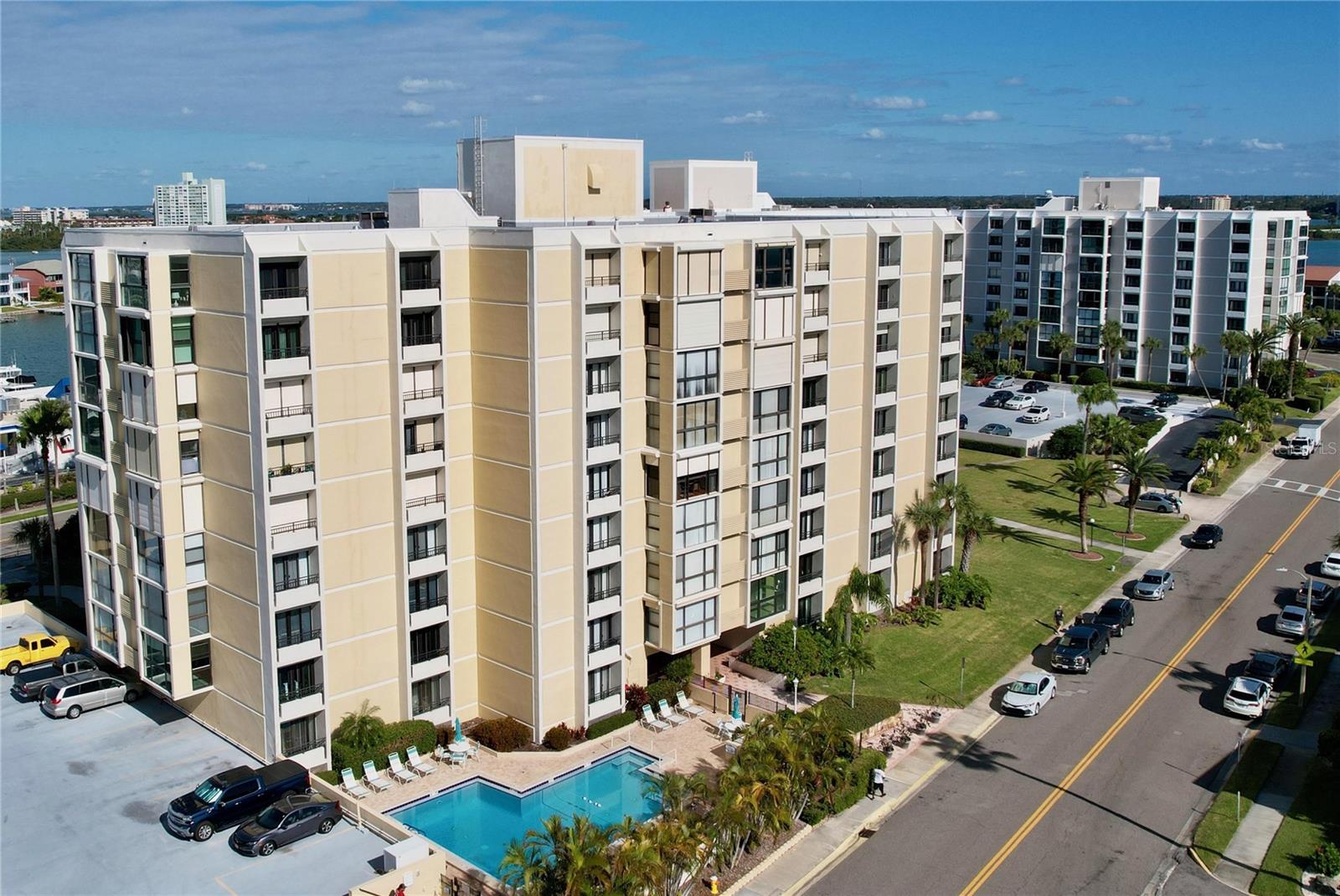 830 S GULFVIEW BOULEVARD 305