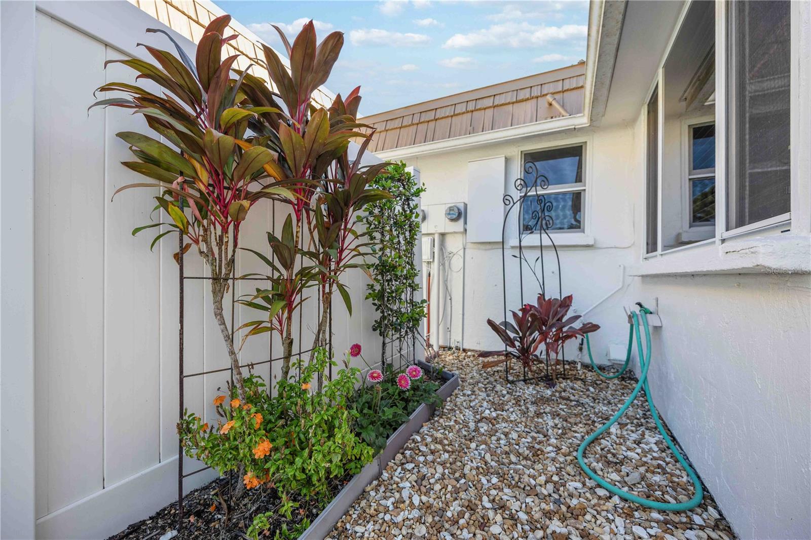 STRATHMORE RIVERSIDE I - Residential