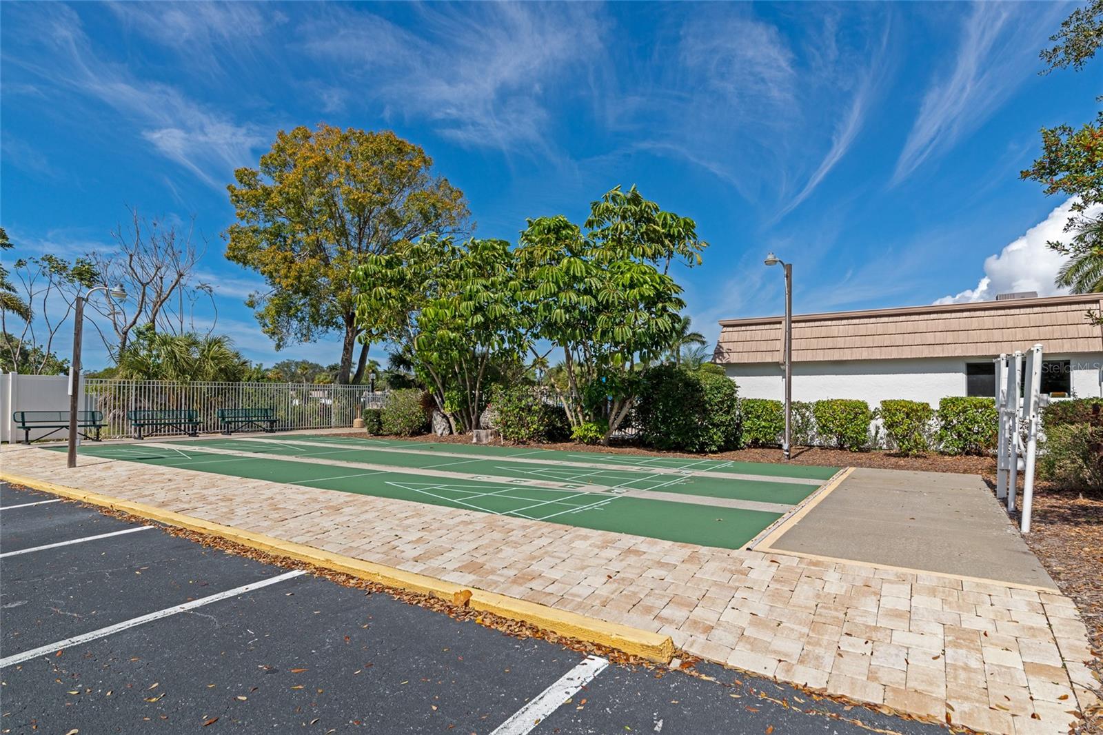 STRATHMORE RIVERSIDE I - Residential