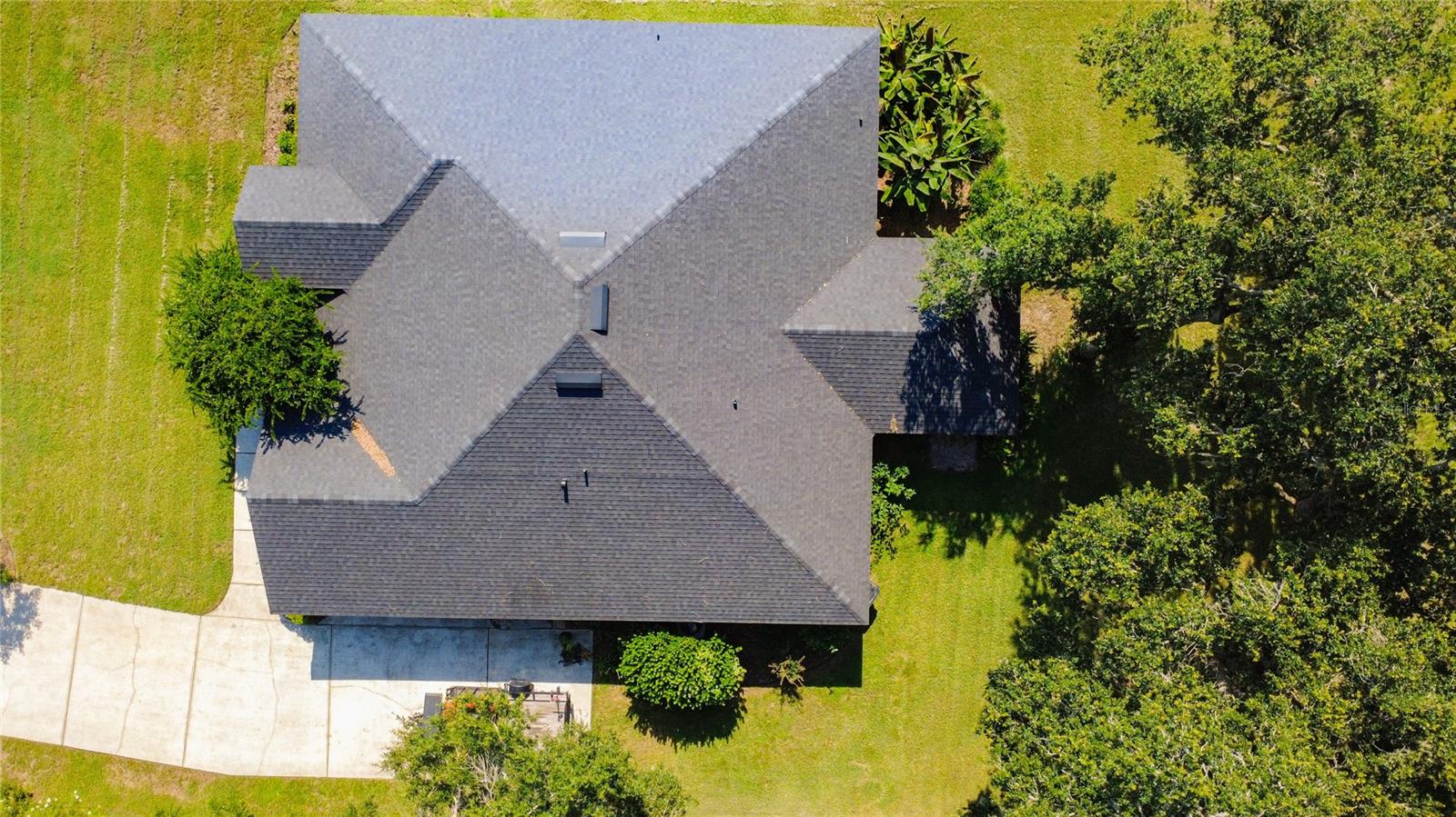 6843 ASHBURY DRIVE
