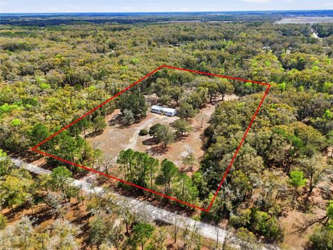 Photo of 8469 SE 71st Street, Newberry, FL 32669 (MLS # GC538289)