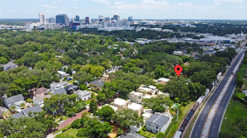 Photo of 800 Ellwood Avenue, Orlando, FL 32804 (MLS # O6420244)
