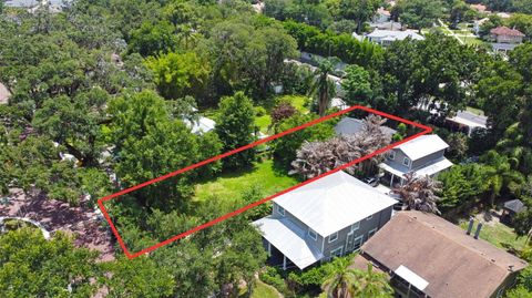 Photo of 800 Ellwood Avenue, Orlando, FL 32804 (MLS # O6420244)